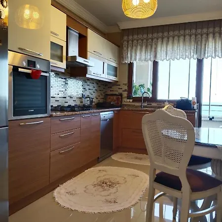 Ev Apartment *